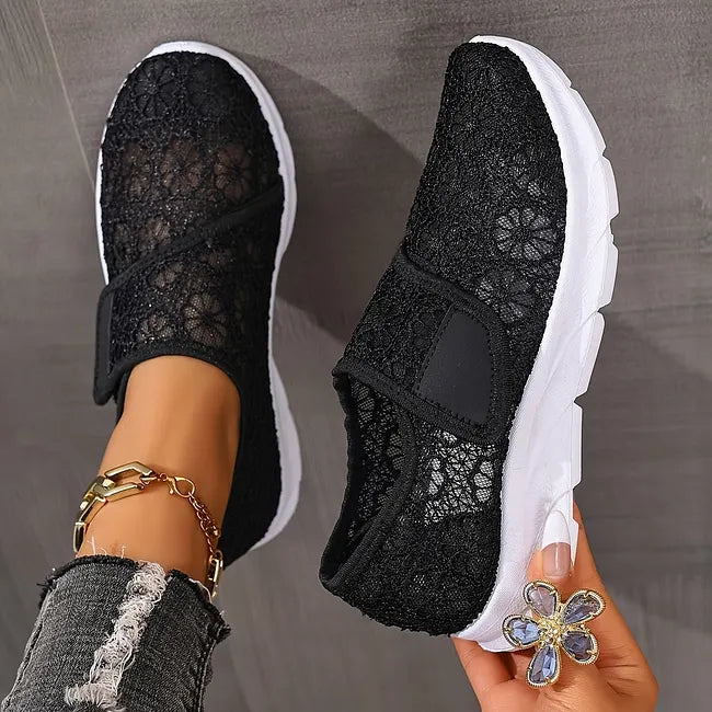 Tonjaa - Zapatillas De Encaje Con Bordados Florales